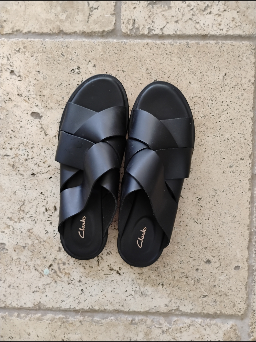 Clarks Women's Black Cross-Strap Slide Sandals